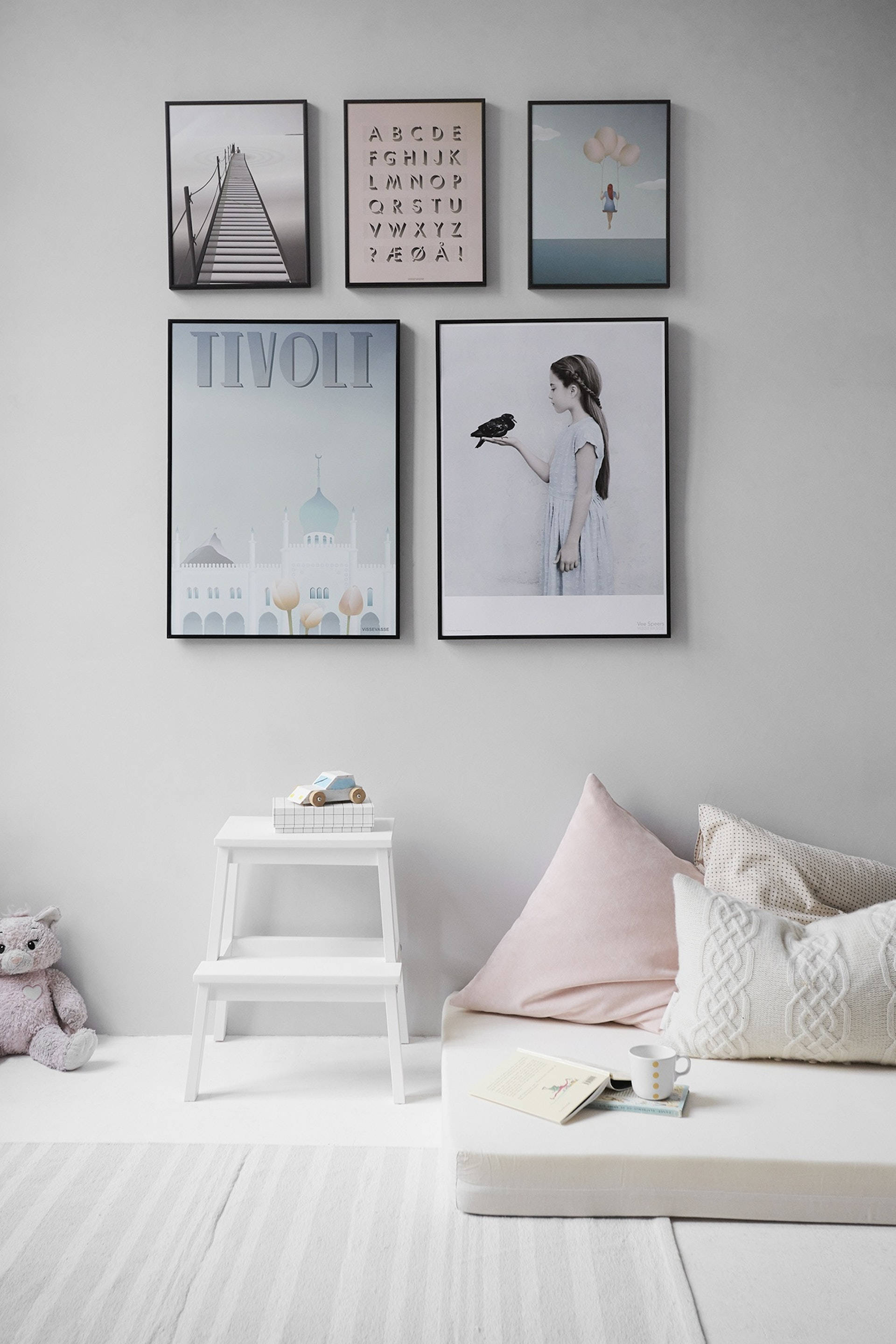 Tiny Baby Bedroom Picha ya Ukuta