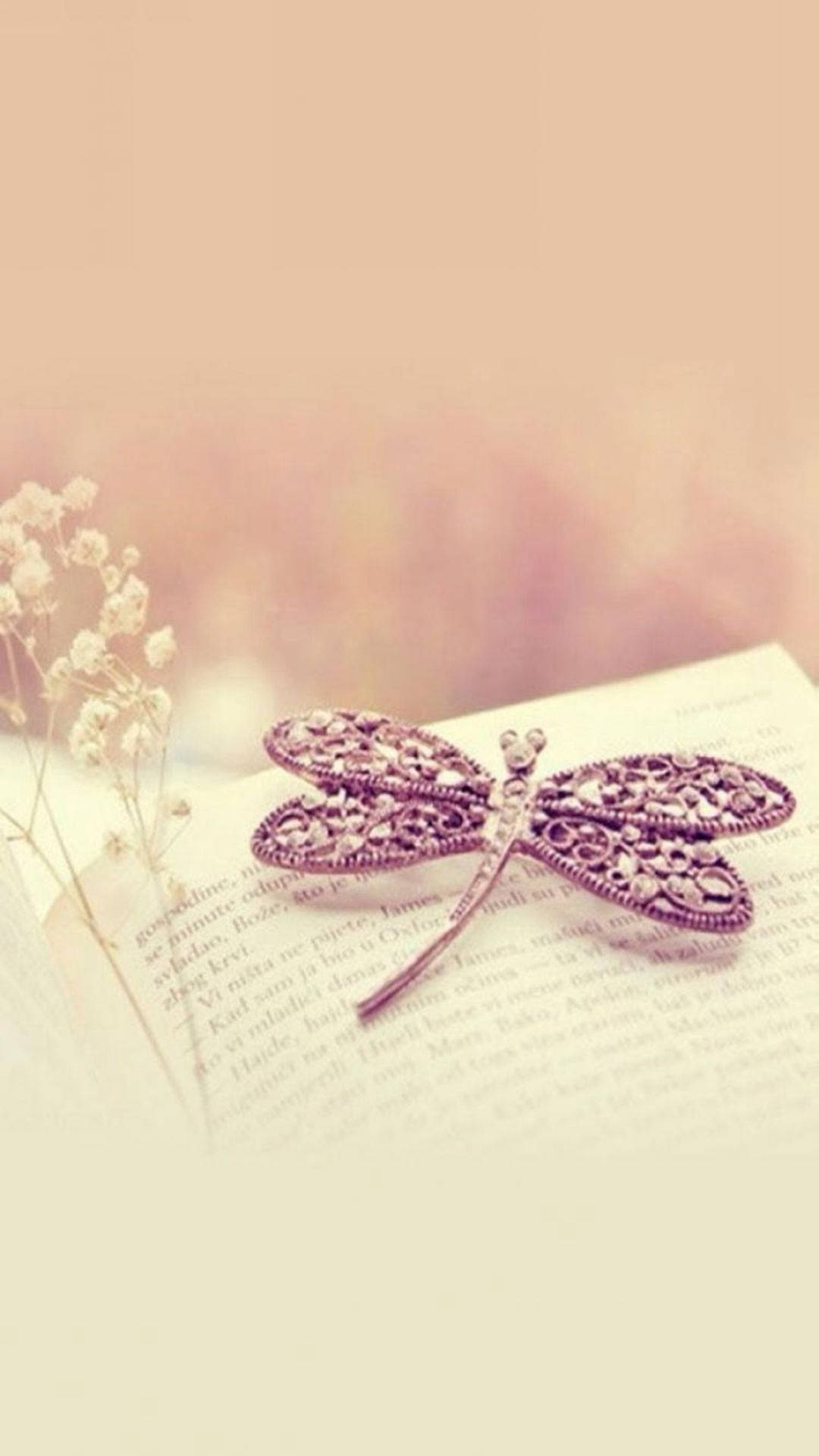 Unyago wa Pink Charm wa Butterfly Aesthetic Picha ya Ukuta