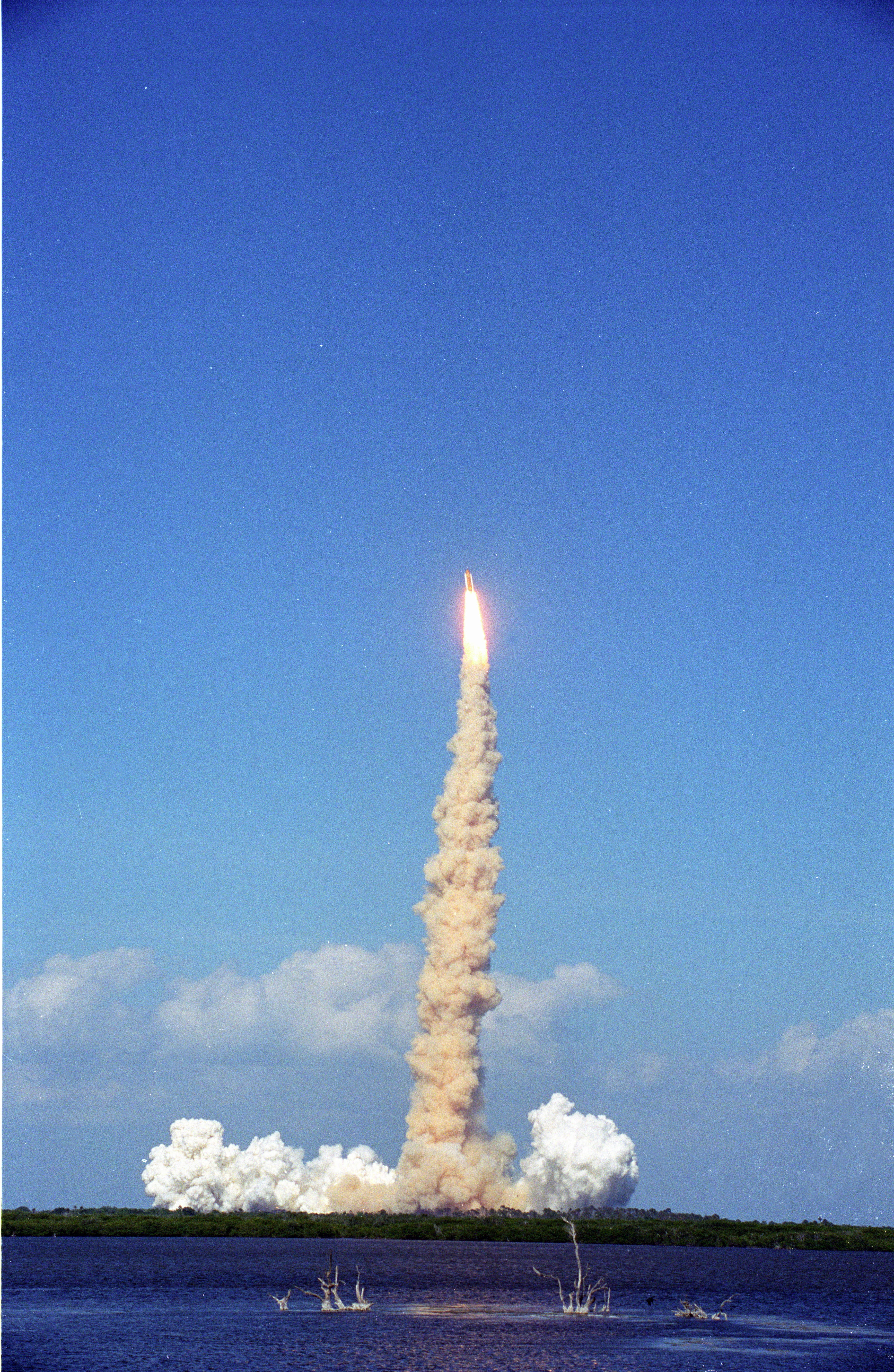 Uzinduzi wa Majestic wa Ares I-X katika Kennedy Space Center Picha ya Ukuta