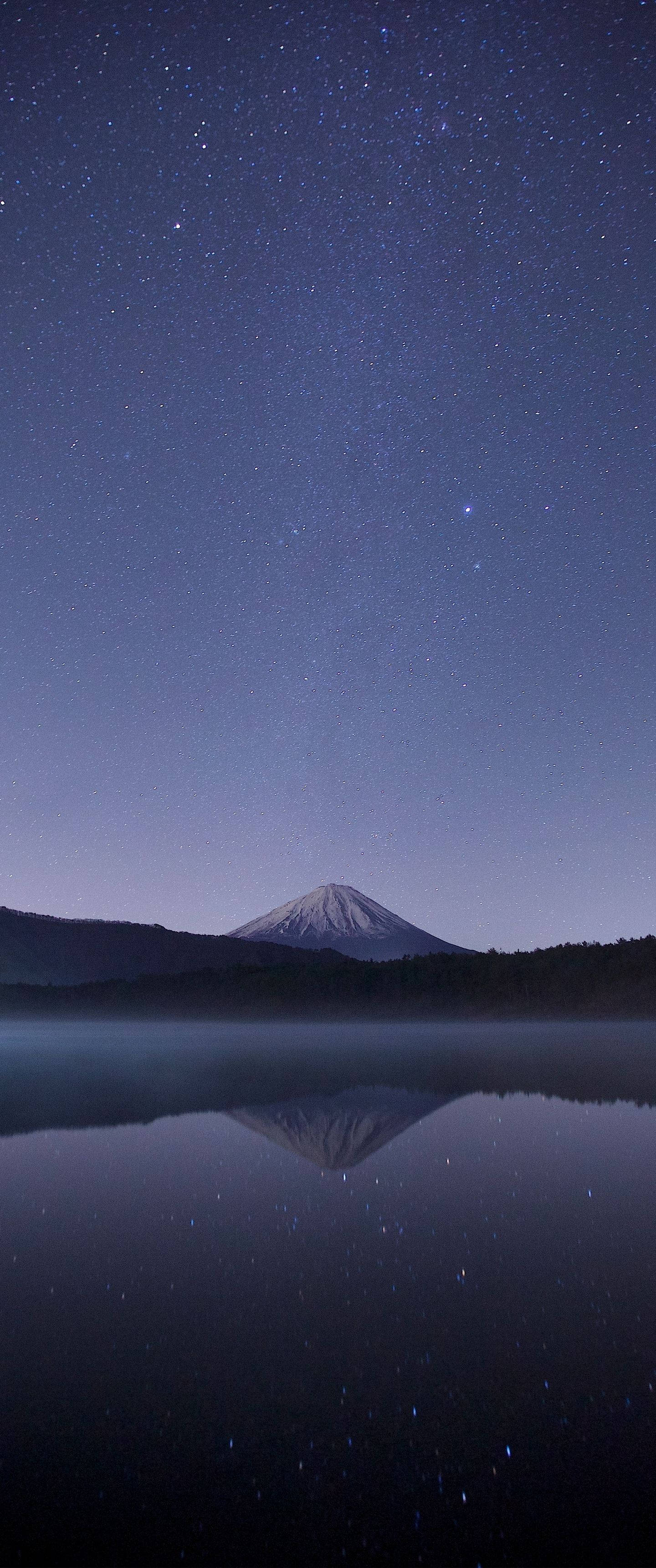 Vertical Calm Night Picha ya Ukuta