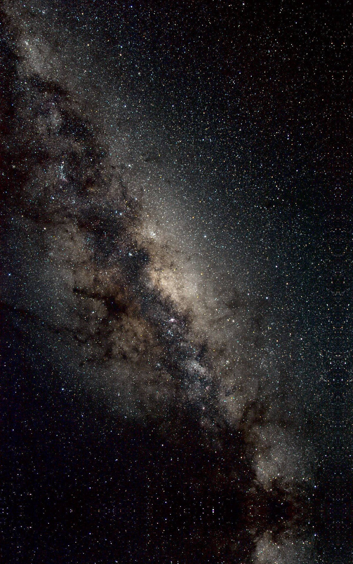 Vertical Gray Galaxy Picha ya Ukuta