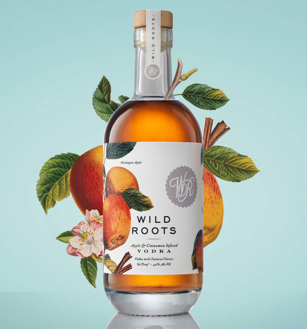 Vodka ya Wild Roots Raspberry Infused Blue Background Picha ya Ukuta