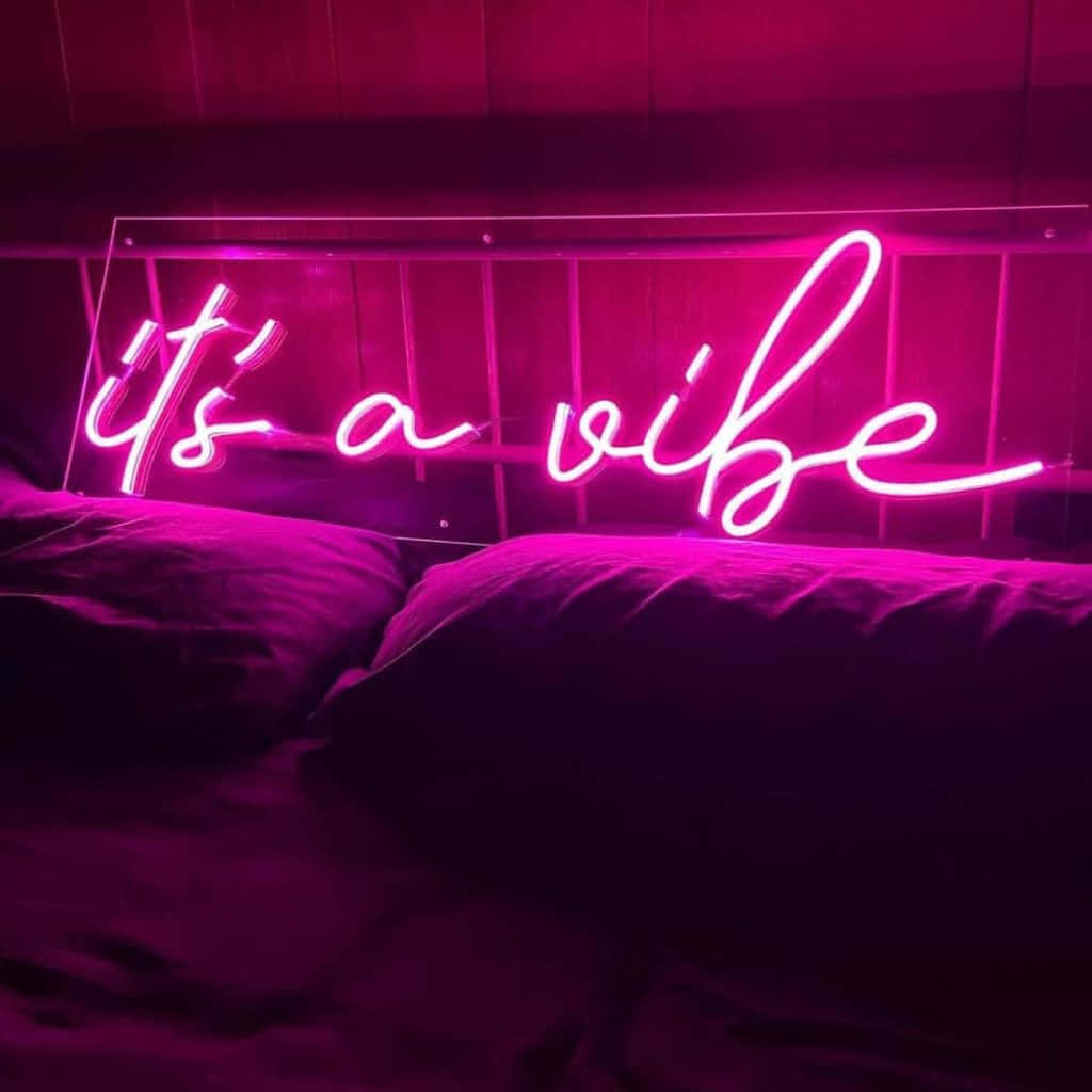 Washa usiku kwa Neon Aesthetic Picha ya Ukuta