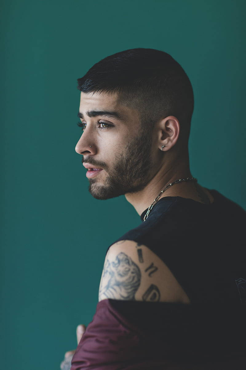 Zayn iPhone wa Elle Magazine 2016 Picha ya Ukuta