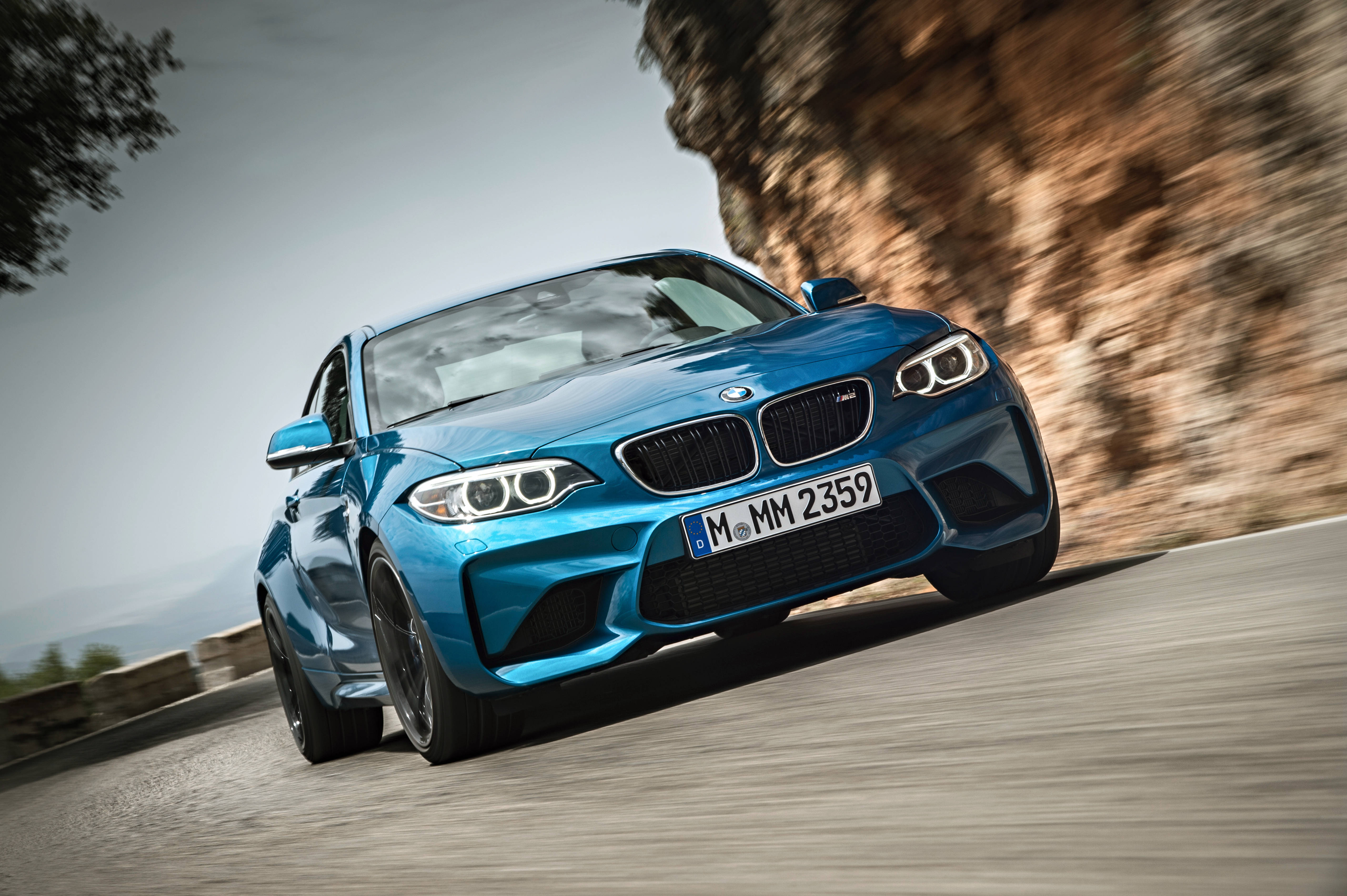 Zinduka kwa BMW M2 Picha ya Ukuta