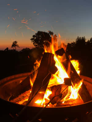 Bonfire Pictures — iPad Pro M4 Picha ya Ukuta