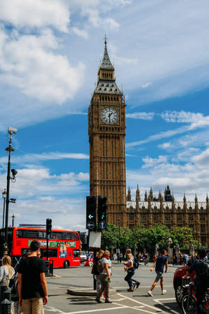 Big Ben na Watu Walioweka — Huawei MatePad 11.5 S (2025) Picha ya Ukuta