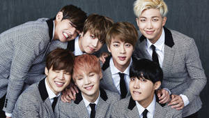 BTS Wapendeza Wakiwa na Sare za Shule — Mzuri bts Picha ya Ukuta
