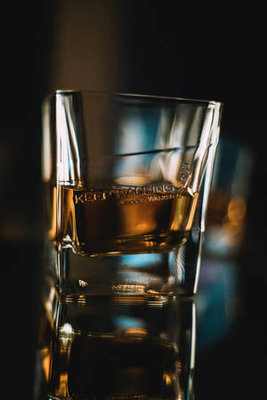 Close Up Whisky In Shot Glass — Xiaomi Pad Picha ya Ukuta