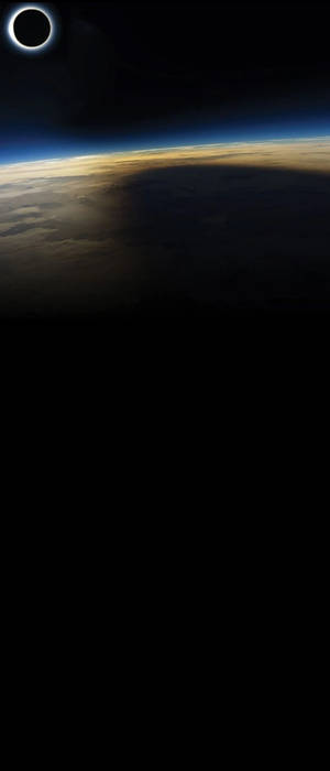 Dramatic Dark Earth - Punch Hole 4K — Sony Xperia Picha ya Ukuta