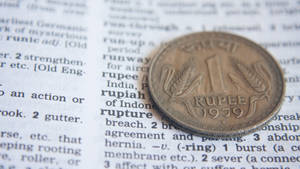 English Dictionary With Coin wallpaper — Chromebook Picha ya Ukuta
