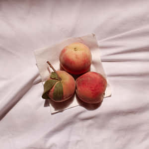 Peaches Background — iPad (A16) Picha ya Ukuta