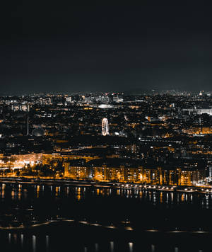 Bright city lights from buildings and skyscrapers at night wallpaper — Galaxy Z Fold 6 Picha ya Ukuta