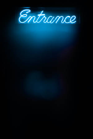 Entrance Sign In Neon Blue iPhone — Xiaomi Pad 9 Pro Max Picha ya Ukuta