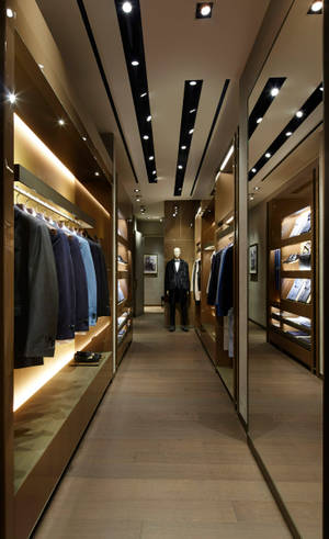 Fendi Tuxedos In Room wallpaper — Moto Pad 70 Pro Picha ya Ukuta