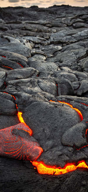 Hawaii Volcanoes National Park Solid Lava — Vivo V50e Picha ya Ukuta