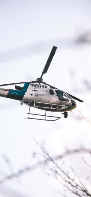 Iphone Xs Max Helicopters Background — Vivo S50 Picha ya Ukuta