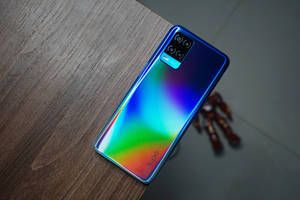 Iridescent Oppo RENO5 Z — Oppo Picha ya Ukuta