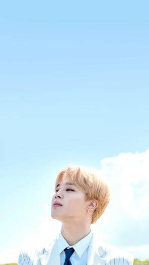 Jimin Mzuri wa BTS Chini ya Anga — Mzuri bts Picha ya Ukuta
