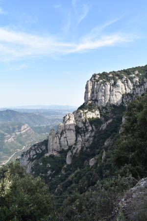 Kifaa cha Cliff cha Montserrat — Huawei MatePad Picha ya Ukuta