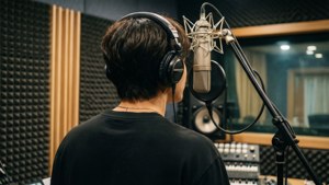 Picha ya nyuma ya pazia ya Kpop idol studio. — Kpop GIF Picha ya Ukuta