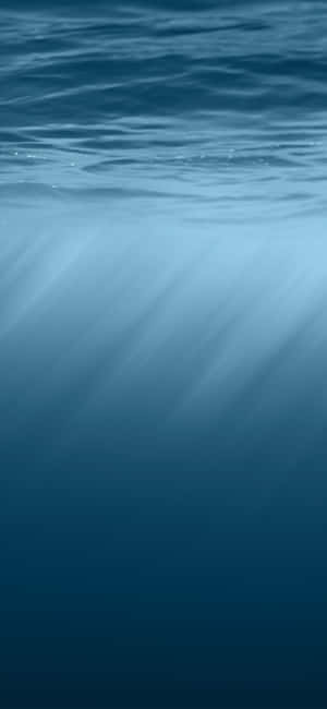 Water Iphone — Motorola Edge 70 Max Picha ya Ukuta