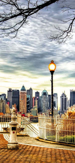 Iphone Xs Ny City Background — Tecno Camon Air Picha ya Ukuta
