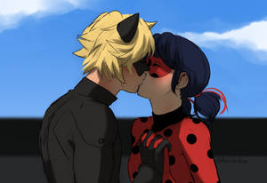 Mandhari ya Ladybug na Cat Noir wakibusu anga la bluu — Ladybug na cat noir busu Picha ya Ukuta