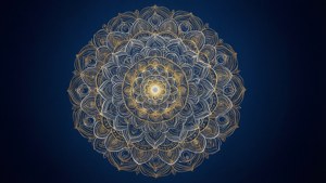 Mandala ya lotus ya jiometri takatifu yenye dhahabu na nyeupe juu ya buluu mwitu. — Maua ya Lotus Picha ya Ukuta