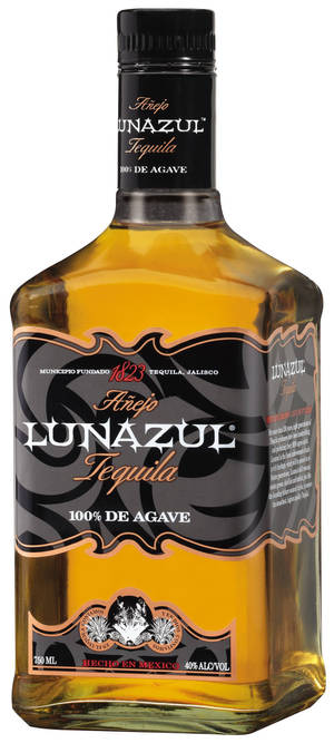 Lunazul Anejo 100% Agave Tequila — Oppo F29 Pro Picha ya Ukuta