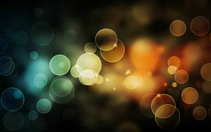 Macbook Air Eleganti Iliyomwangaza na Mwanga wa Bokeh
