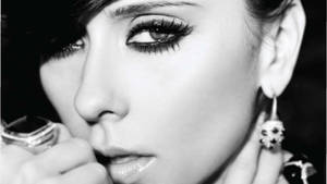 Macho ya Jennifer Love Hewitt Inayomshua wallpaper