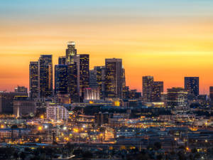Macho ya jua ya Los Angeles ya njano na chungwa wallpaper — Sunset Boulevard Picha ya Ukuta