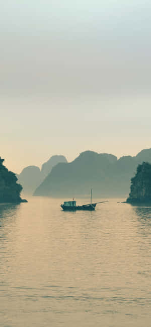 Mandhari ya Halong Bay — Huawei nova 16 Picha ya Ukuta