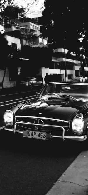 Black And White Old Mercedes Car Model — Moto E14 Picha ya Ukuta