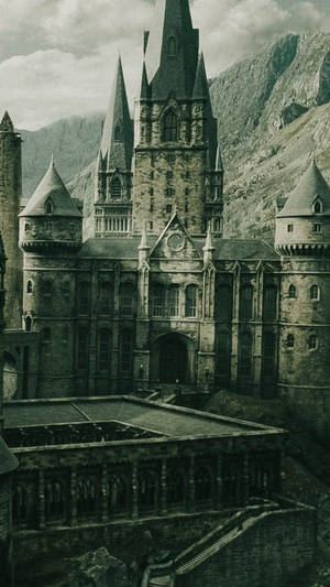 Minara Maarufu ya Hogwarts Aesthetic ya HP — Aesthetic Harry Potter Picha ya Ukuta