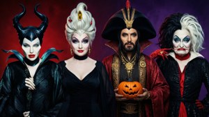 Majambazi wa kawaida wa Disney waliokusanyika kwa Halloween, kila mmoja akiwa na kifaa cha kushtua.