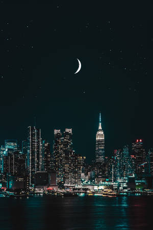 New York Night iPhone With Moon — Xiaomi Pad Picha ya Ukuta