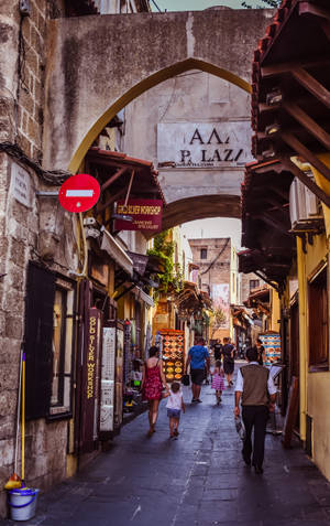 Mtaa wa Rhodes Old Town — Xiaomi Pad Mini Picha ya Ukuta