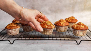 Muffin Zilizopakwa na Apricot wallpaper — Pro Display XDR Picha ya Ukuta