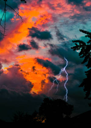 Lightning in twilight sky wallpaper — Oppo Pad 5 Matte Display Picha ya Ukuta