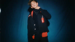 Nct Lucas Mwafu — Kpop GIF Picha ya Ukuta