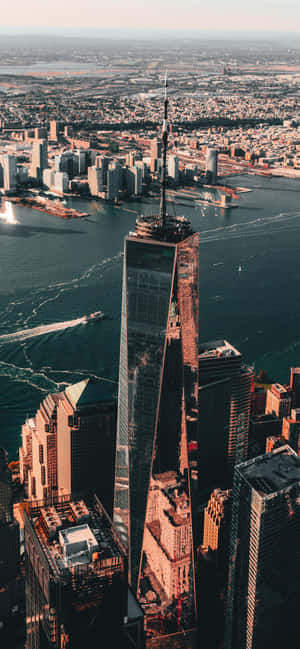 Mchoro wa Juu wa Sinema wa New York Freedom Tower — Vivo V80 Lite Picha ya Ukuta