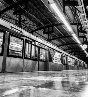 Treni kwa rangi ya kijivu wallpaper — Oppo Find N6 Picha ya Ukuta