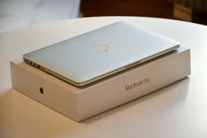 Picha za Aesthetic Macbook — MacBook Pro M2 Picha ya Ukuta
