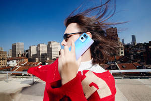 On Call na Oppo Reno 7 — Oppo Picha ya Ukuta