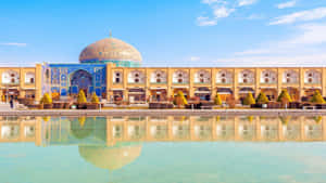Picha ya Msikiti wa Isfahan yenye Rangi Angavu
