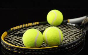 Wallpaper ya raketi ya badminton sports nyuma ya nyeusi. — 16:10 Picha ya Ukuta