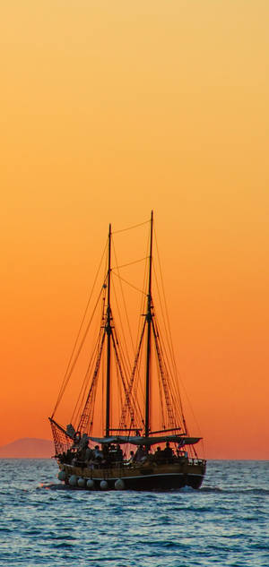 S10 sailboat orange sky wallpaper. — iPhone 18 Pro Picha ya Ukuta