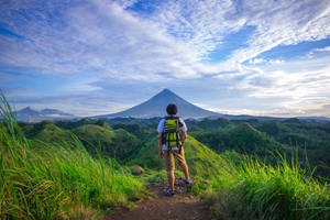 Safari 4K Volcano — 4K Picha ya Ukuta